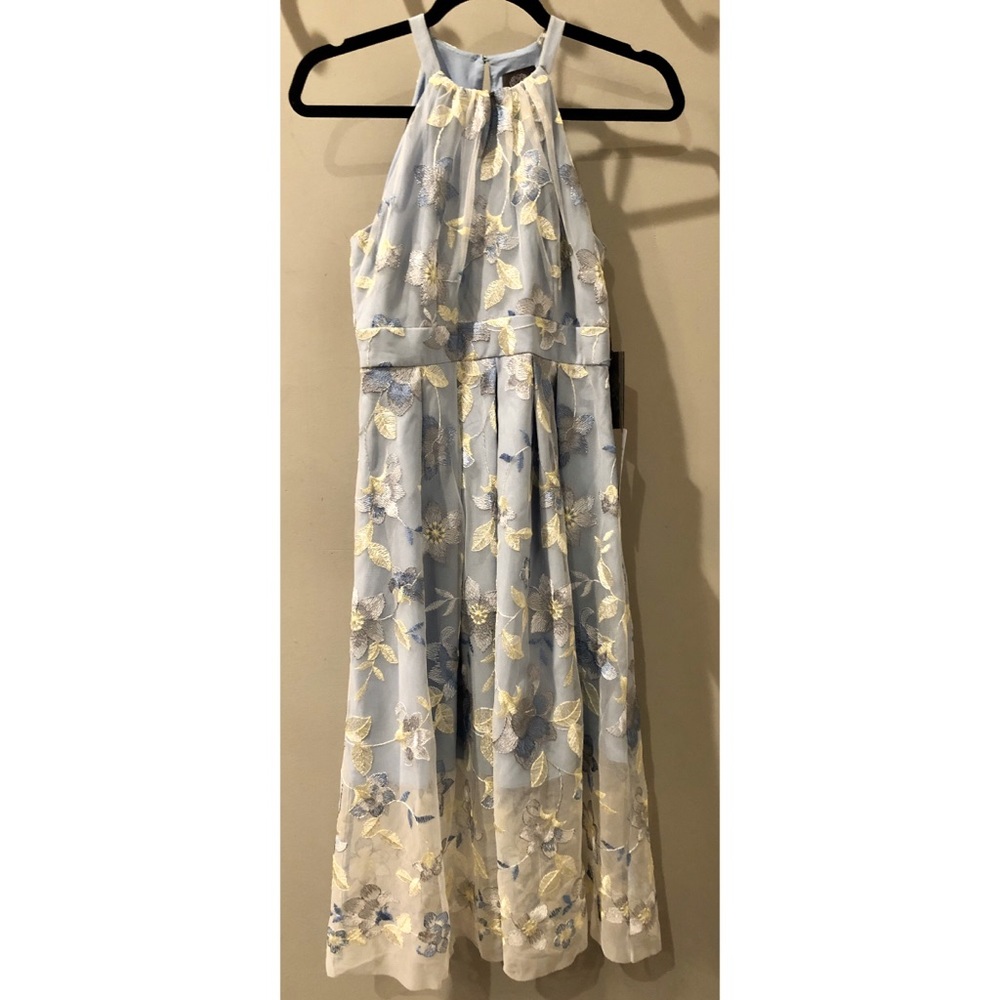 VINCE CAMUTO Light Blue Floral Dress